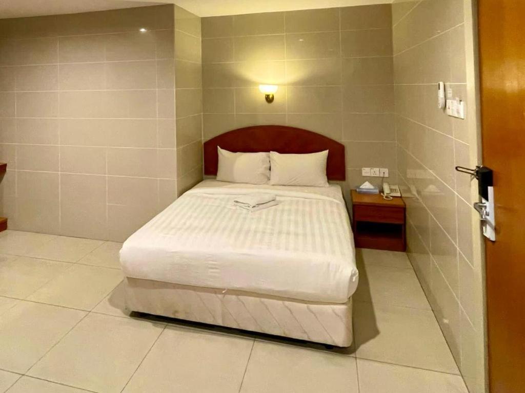 Hotel Ww 2*